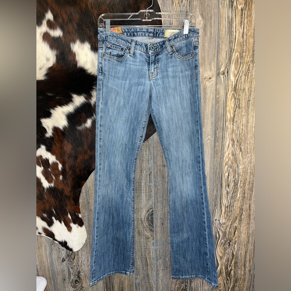 GAP Denim - Y2K GAP medium wash low rise stretch bootcut jeans size 4 Long